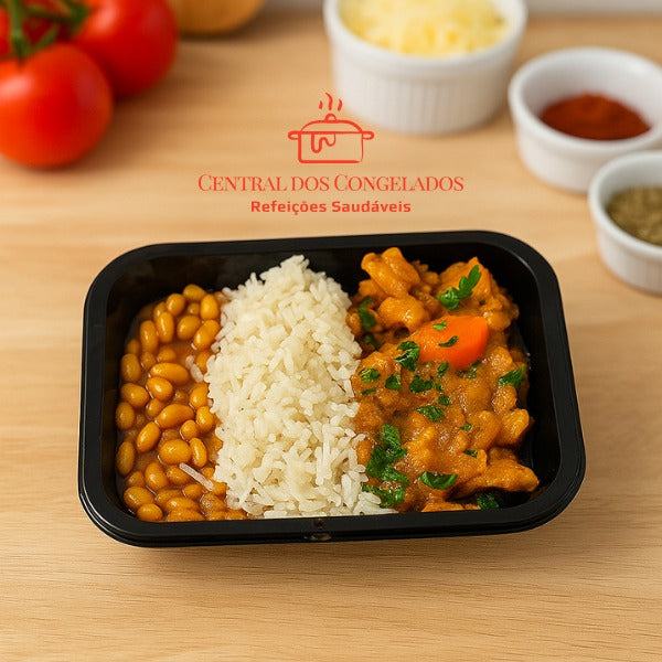 7 - PICADINHO DE CARNE ARROZ FEIJÃO E LEGUMES 300G