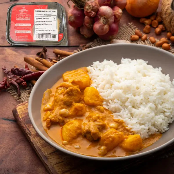14 - STROGONOFF DE FRANGO COM BATATA E ARROZ 300G